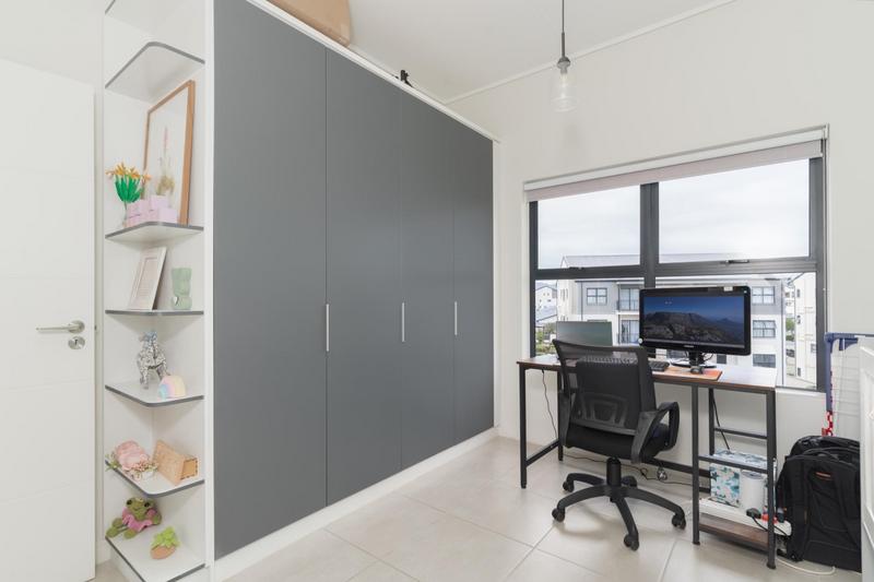 2 Bedroom Property for Sale in The Huntsman Western Cape
